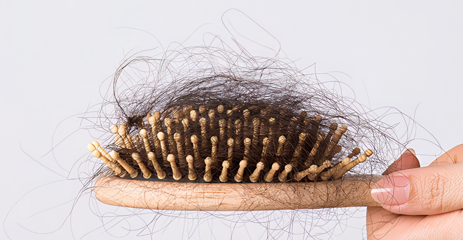 Cómo frenar la caída del cabello: Causas y método Origycs