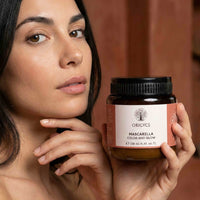 Mascarilla natural para cabello teñido de mujer